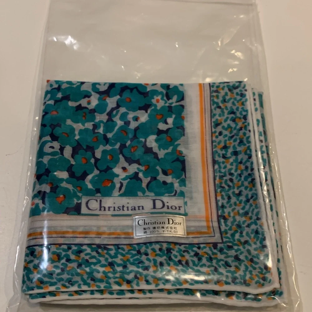 Christian Dior Scarf ladies colors to me 17 by 17